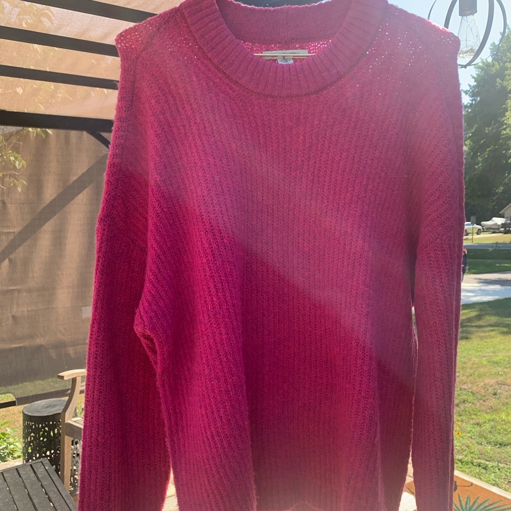 American Eagle sweater